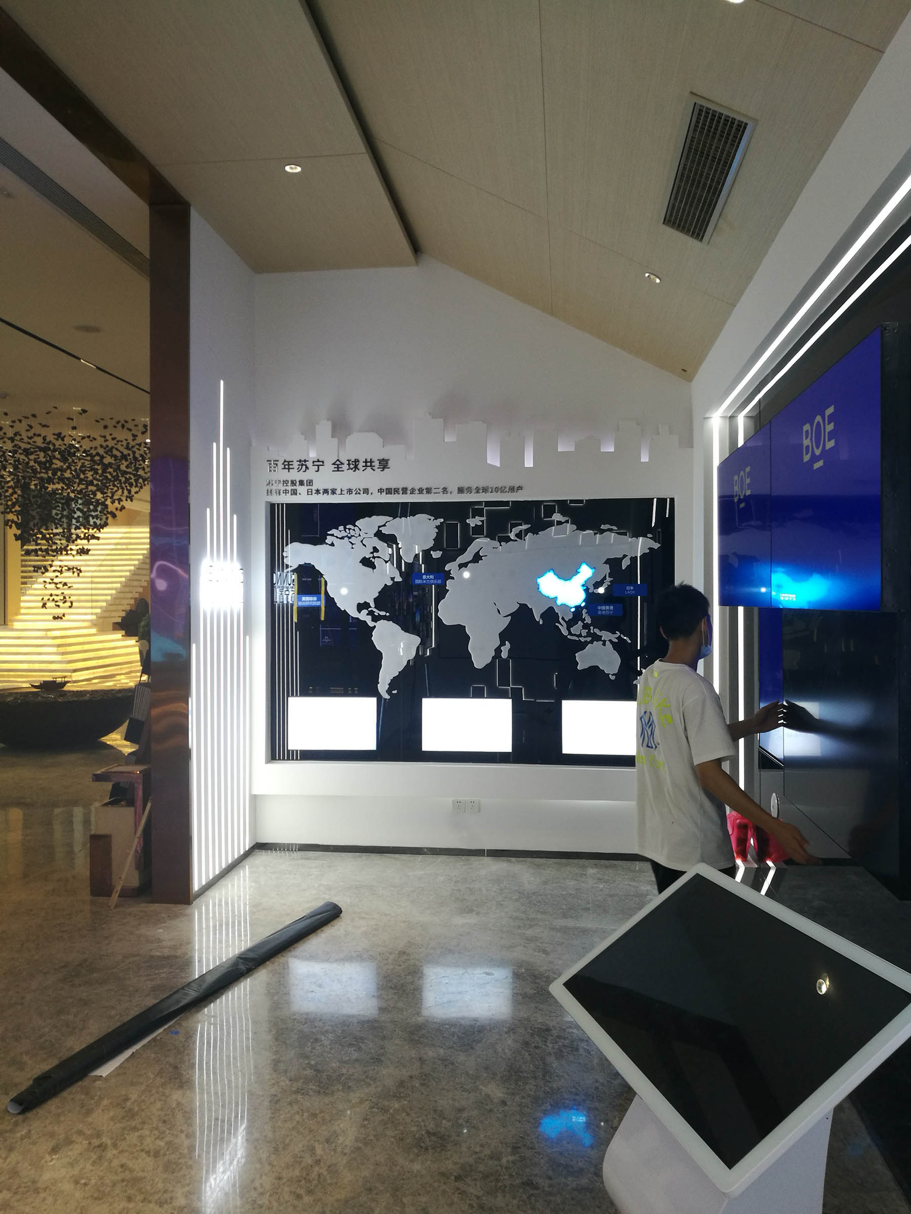 安庆.苏宁悦城售楼部科技展厅装饰装修工程(图4)