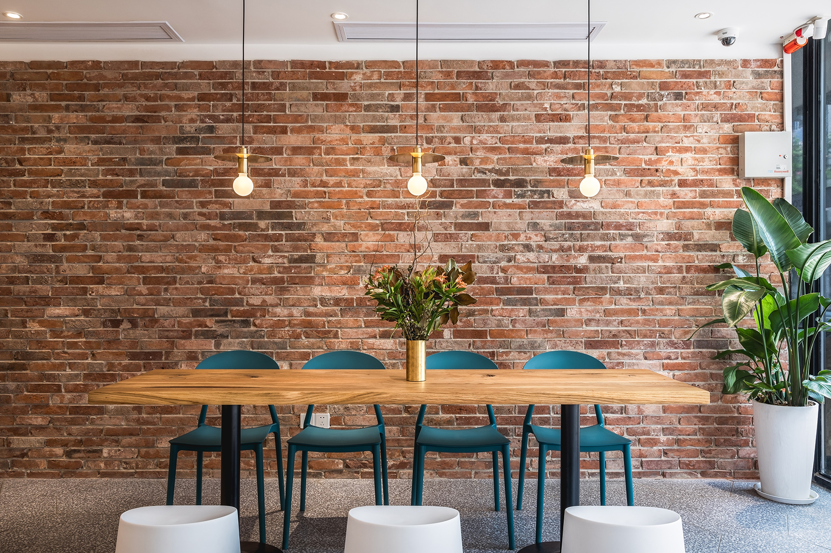 150平方冰激凌店装修设计项目(图2)