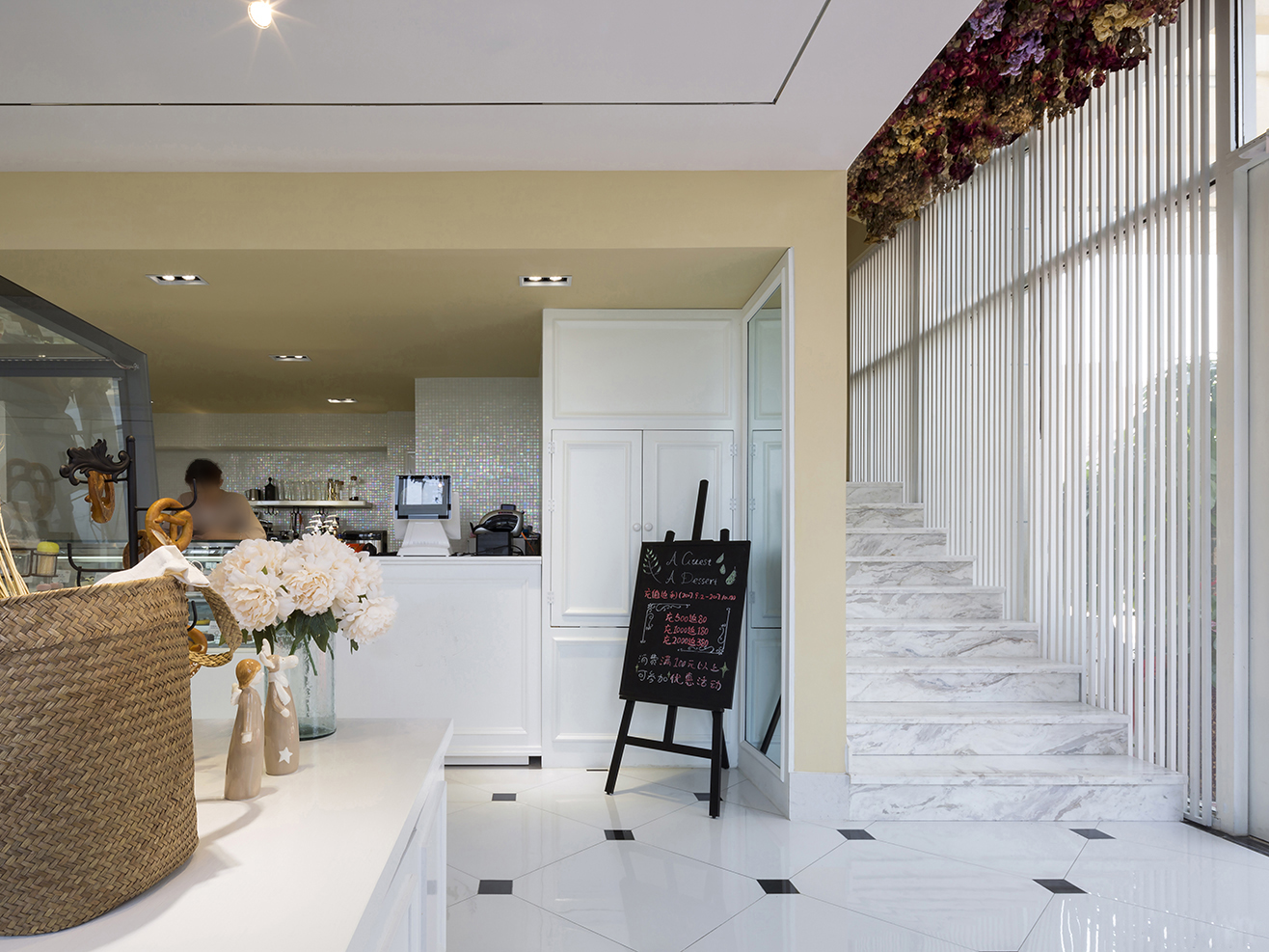 300平方精品面包店装修设计项目(图4)